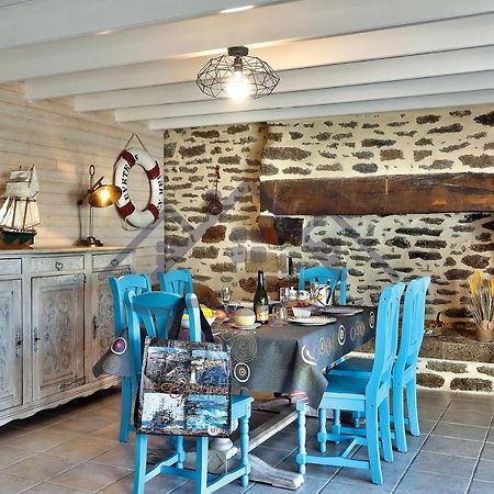 LocaLise - La Maison du pêcheur au Guilvinec - Chambres vue mer - A 20m de la mer située à la pointe de Men Meur - Tout à pied, plage, port, centre, commerces, marché - Wifi inclus - Linge de lit inclus - Jardin clos - En option , ménage et serviette Extérieur photo