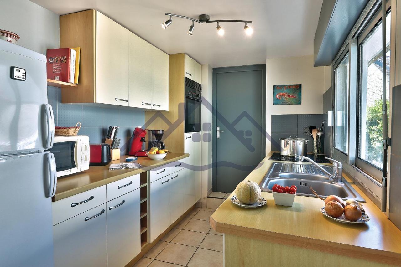 LocaLise - La Maison du pêcheur au Guilvinec - Chambres vue mer - A 20m de la mer située à la pointe de Men Meur - Tout à pied, plage, port, centre, commerces, marché - Wifi inclus - Linge de lit inclus - Jardin clos - En option , ménage et serviette Extérieur photo