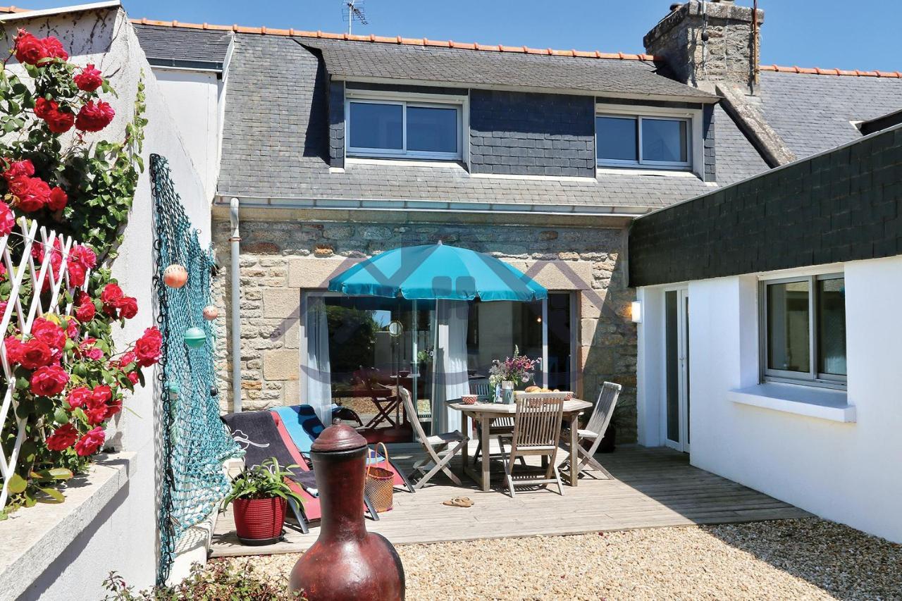 LocaLise - La Maison du pêcheur au Guilvinec - Chambres vue mer - A 20m de la mer située à la pointe de Men Meur - Tout à pied, plage, port, centre, commerces, marché - Wifi inclus - Linge de lit inclus - Jardin clos - En option , ménage et serviette Extérieur photo